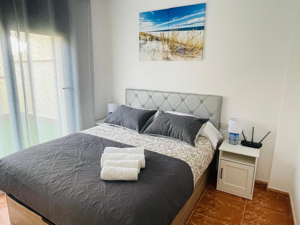 Beach Apartment Artigas Бадалона Екстериор снимка